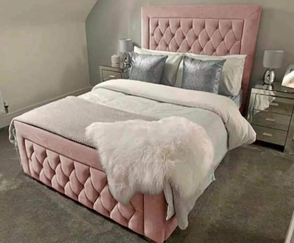 Border Chesterfield Bed
