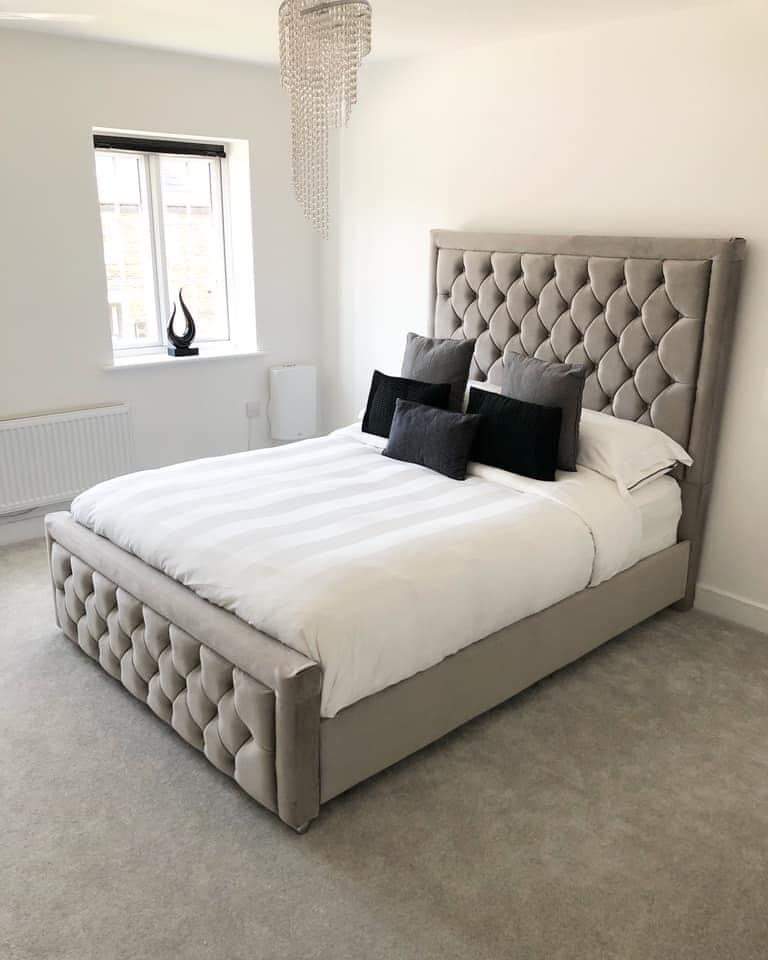 Border Chesterfield Bed