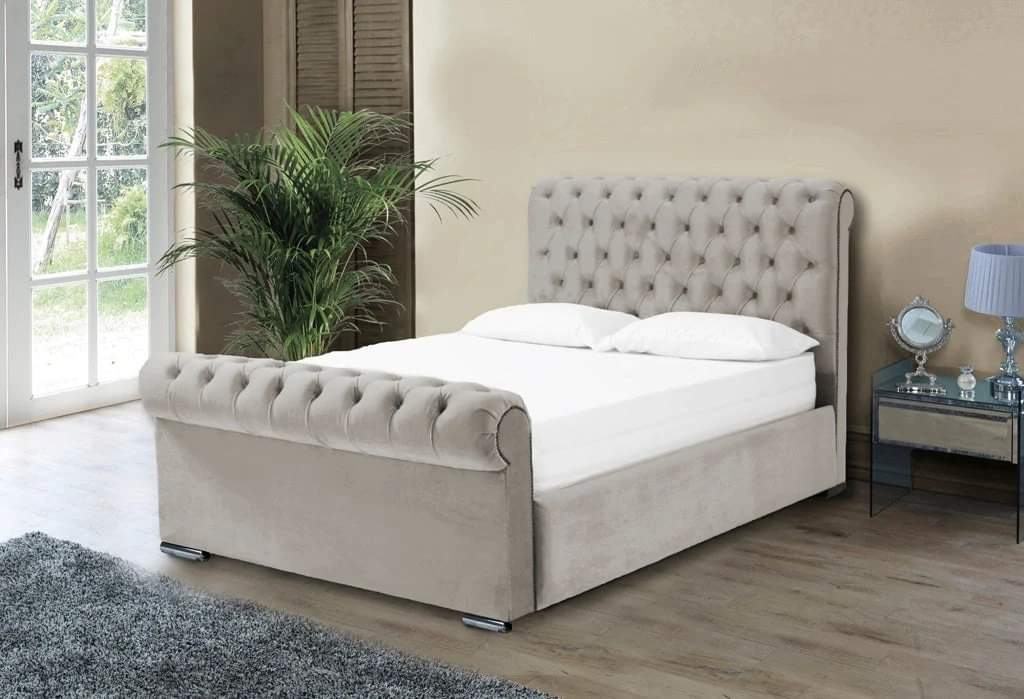 Chesterfield Sleigh Bed