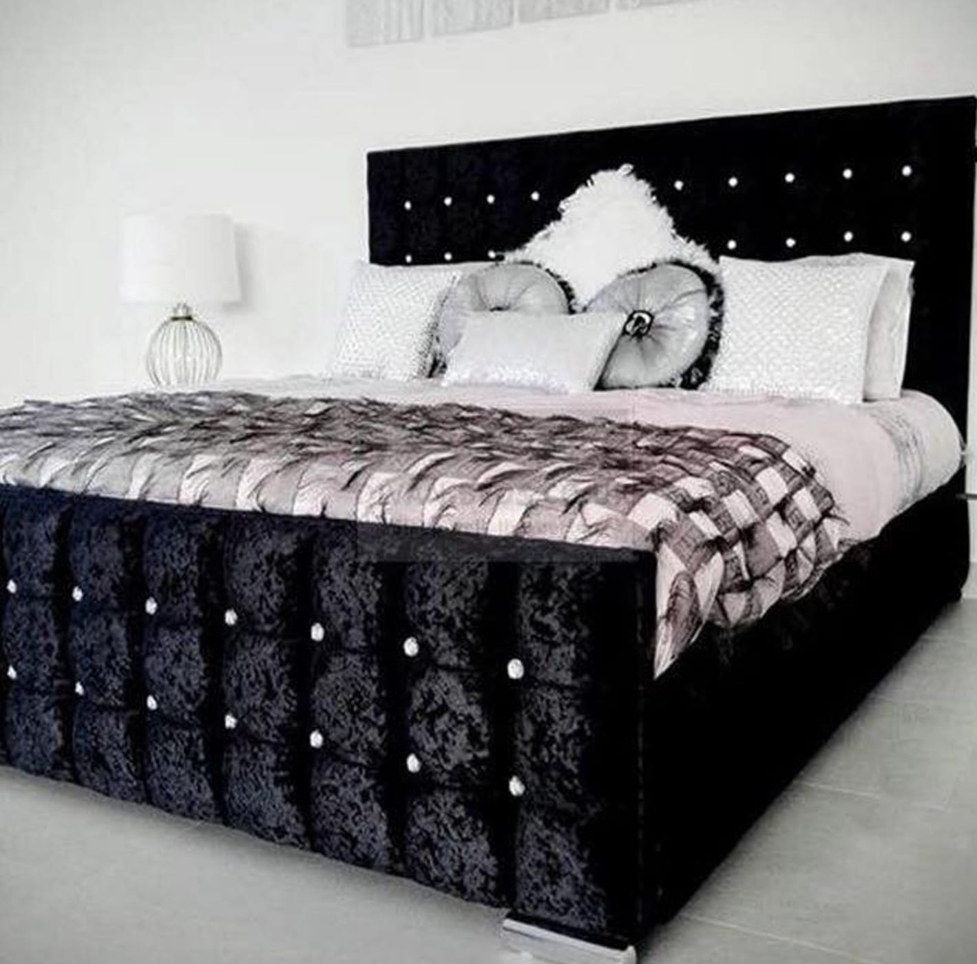 Royal Cube Bed