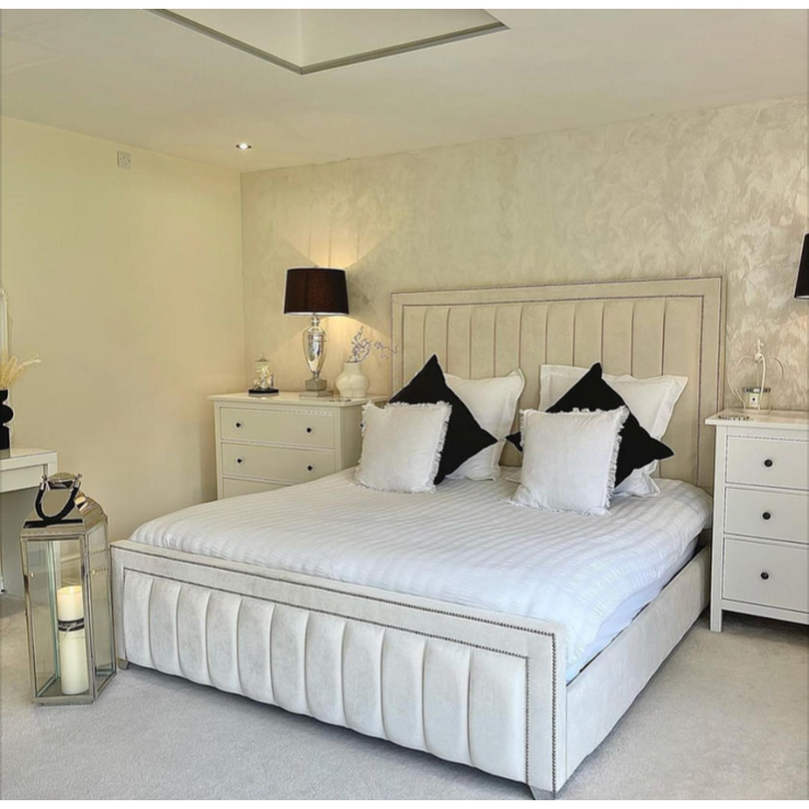 Beaded Border Stripe Bed