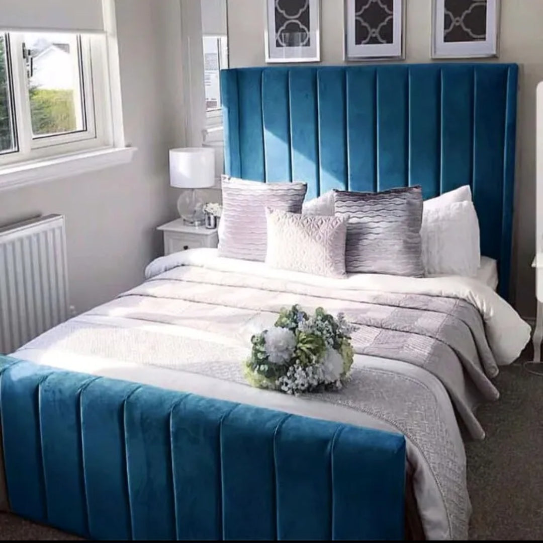 Wing Stripe Royal Bed